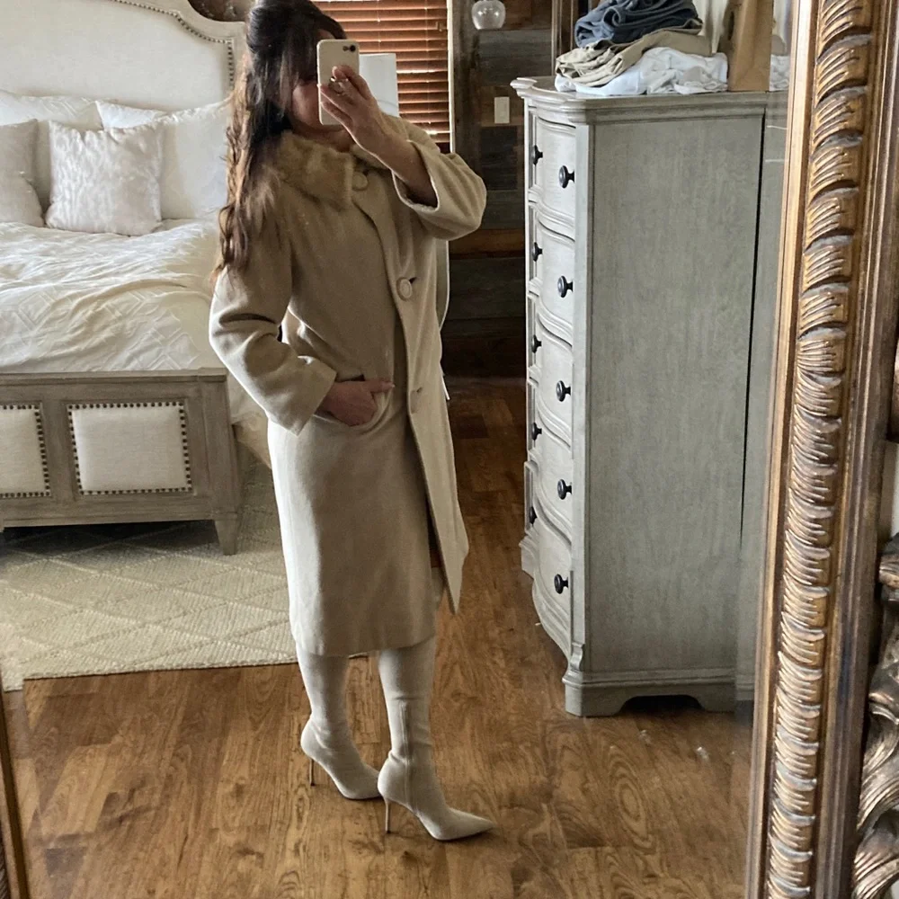 Vintage J.J. O’Donnell 100% Pure Cashmere Mink Collar Long Coat